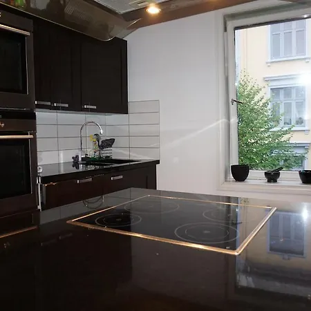 Central And Big Apartamento Bergen